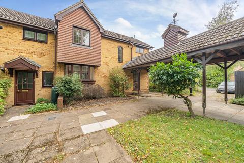 3 bedroom house for sale, Edgewood Close, Crowthorne, Berkshire