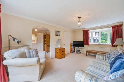 3 bedroom house for sale, Edgewood Close, Crowthorne, Berkshire