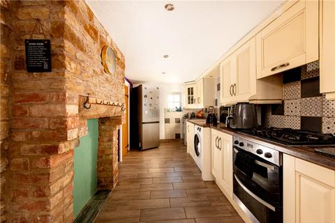 5 bedroom terraced house for sale, West Street, Weedon, Northampton, Northamptonshire, NN7