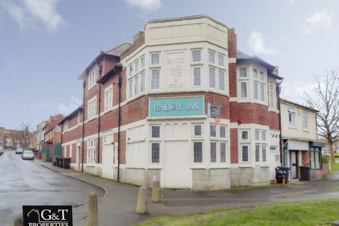2 bedroom flat to rent, Railway Inn,  Fenton Street, Brierley Hill