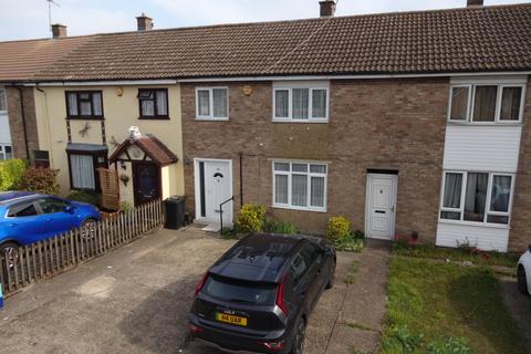 3 bedroom terraced house to rent, Hillborough Crescent, Houghton Regis, Dunstable, Bedfordshire, LU5