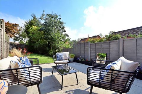 13 Maynard Close, Bradwell, Milton Keynes, MK13 9HS