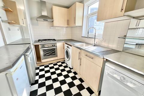 2 bedroom apartment to rent, Brighton BN2