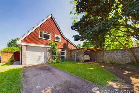 4 bedroom detached house for sale, Osier Way, Banstead, SM7