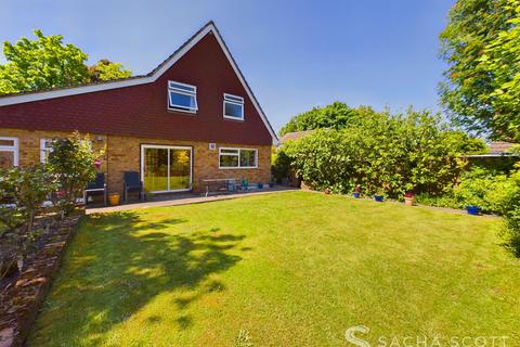 4 bedroom detached house for sale, Osier Way, Banstead, SM7