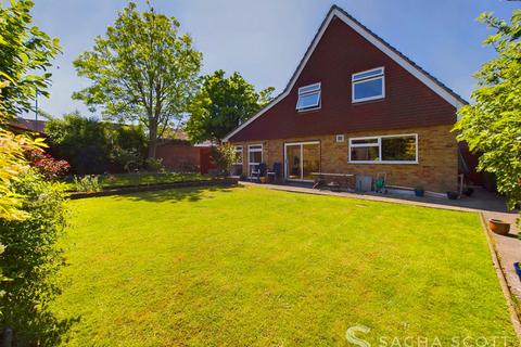 4 bedroom detached house for sale, Osier Way, Banstead, SM7