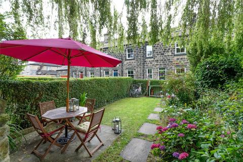 4 bedroom terraced house for sale, New Road Side, Horsforth, Leeds