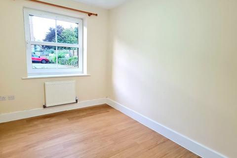 2 bedroom flat to rent, Flat ,  Lion Court, Northampton