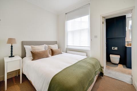 1 bedroom flat for sale, Sutherland Street, Pimlico, London, SW1V