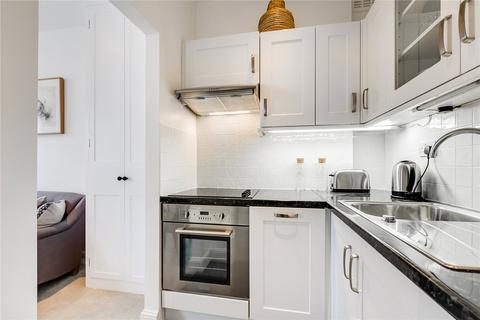 1 bedroom flat for sale, Sutherland Street, Pimlico, London, SW1V