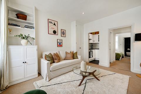 1 bedroom flat for sale, Sutherland Street, Pimlico, London, SW1V