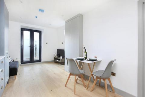 1 bedroom flat for sale, 367 Garratt Lane, Earlsfield, London, SW18