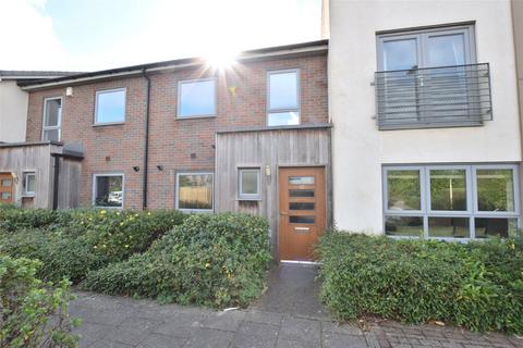 3 bedroom terraced house to rent, February Courtyard, The Staiths, NE8