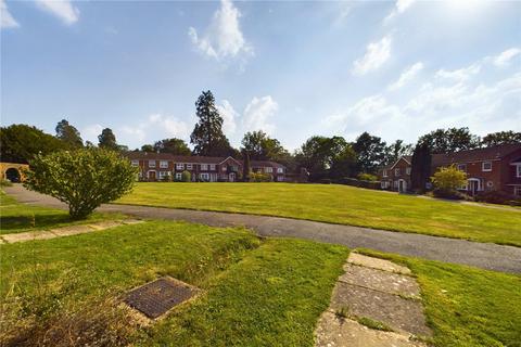 3 bedroom terraced house to rent, Wellington Court, Spencers Wood, Reading, Berkshire, RG7