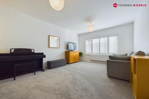 2 Berridge Fields, Potton, Sandy, SG19 2FG