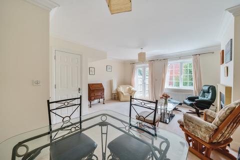 3 bedroom semi-detached house for sale, Ross Court, Kennington OX1