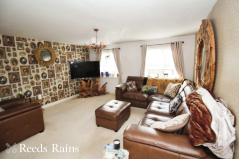 14 Ferrier Grove, Chorley, PR6 9FJ