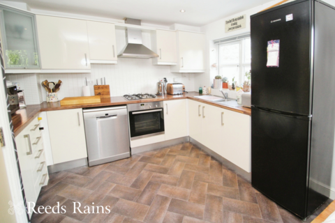 14 Ferrier Grove, Chorley, PR6 9FJ