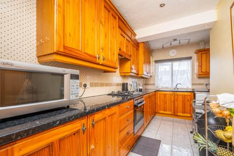 4 bedroom terraced house for sale, Aragon Road, Morden SM4