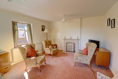 2 bedroom bungalow for sale, Penn Road, High Wycombe HP15