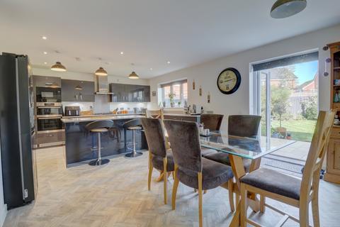 7 Barley Close, Longwick, Princes Risborough, HP27 9ET
