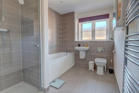 7 Barley Close, Longwick, Princes Risborough, HP27 9ET