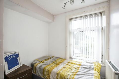 62 Albert Road, Halifax, HX2 0DF