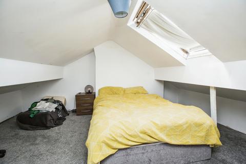 62 Albert Road, Halifax, HX2 0DF