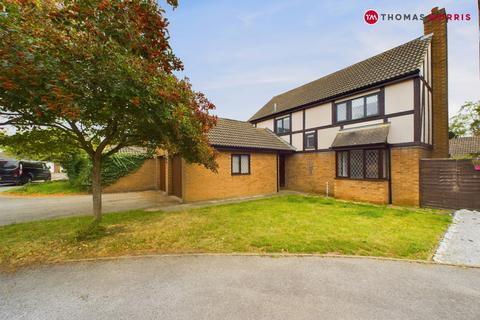 4 bedroom detached house to rent, Gery Court, St. Neots PE19