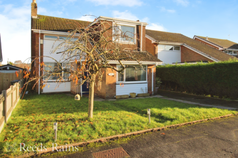 19 Baytree Road, Clayton Le Woods, Chorley, PR6 7JW