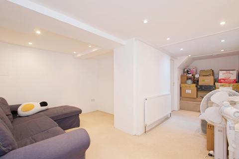 2 bedroom flat for sale, Floyd Road, London SE7