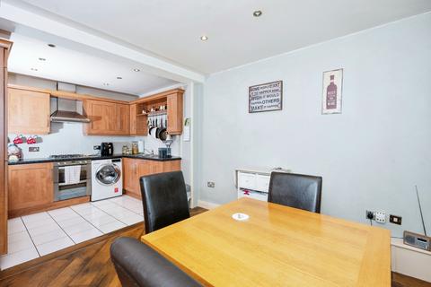 2 bedroom apartment for sale, Cedar Court, Prescot L34