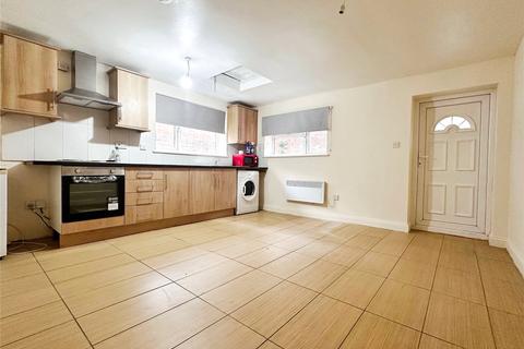 2 bedroom flat to rent, Trinity Lane, Leicestershire LE10