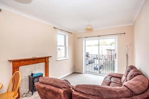 1 bedroom flat for sale, North Street, Hampshire PO10