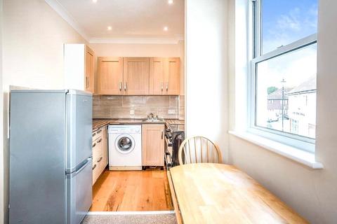 1 bedroom flat for sale, North Street, Hampshire PO10