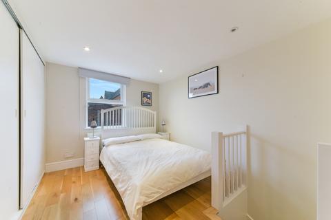 2 bedroom flat to rent, Glycena Road, SW11