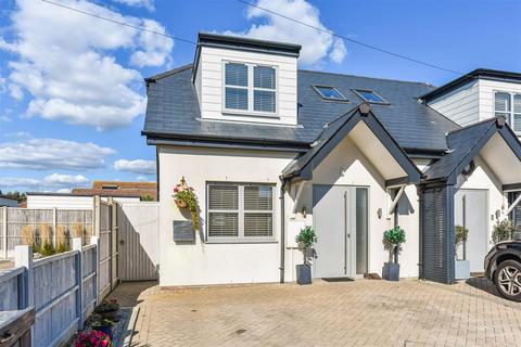 3 bedroom semi-detached house for sale, Farm Road, Bracklesham Bay, Chichester