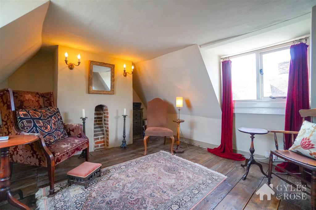 Reception/Bedroom