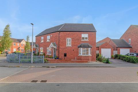 3 bedroom semi-detached house for sale, Yeats Drive, Warwick CV34