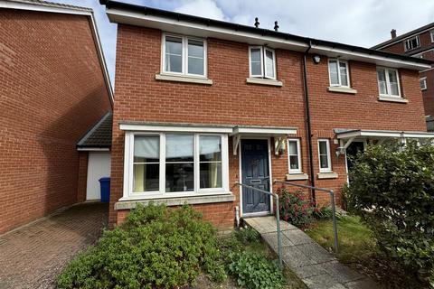 3 bedroom semi-detached house for sale, Meridian Rise, Ipswich IP4