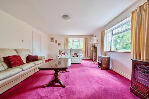 4 bedroom detached bungalow for sale, Northbrook, Market Lavington, Devizes