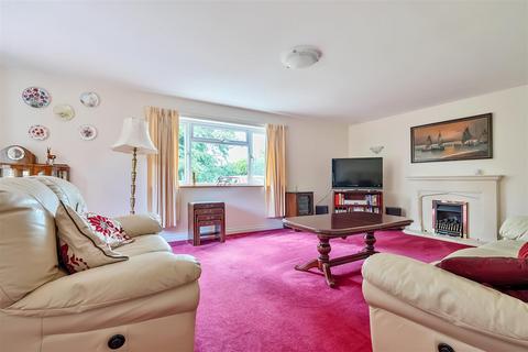 4 bedroom detached bungalow for sale, Northbrook, Market Lavington, Devizes