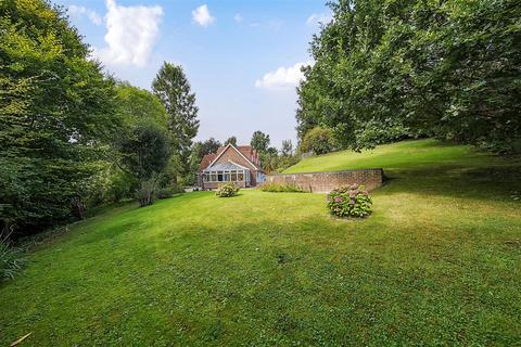 4 bedroom detached bungalow for sale, Northbrook, Market Lavington, Devizes