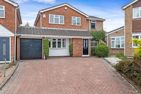 4 bedroom detached house for sale, Kittiwake Drive, Brierley Hill