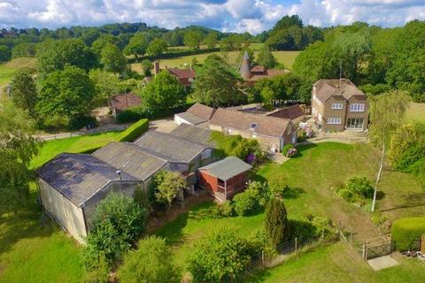 5 bedroom detached house for sale, Tapsells Lane, Wadhurst, East Sussex, TN5