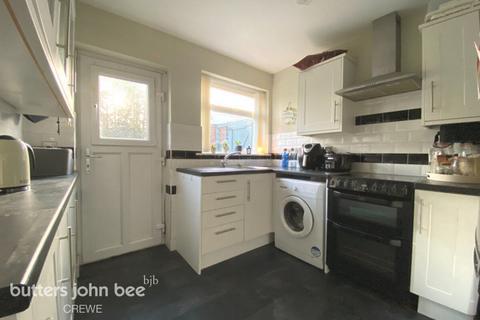 2 bedroom bungalow for sale, Avon Drive, Crewe