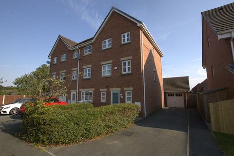 4 bedroom end of terrace house to rent, Snowberry Crescent, Warrington, WA5