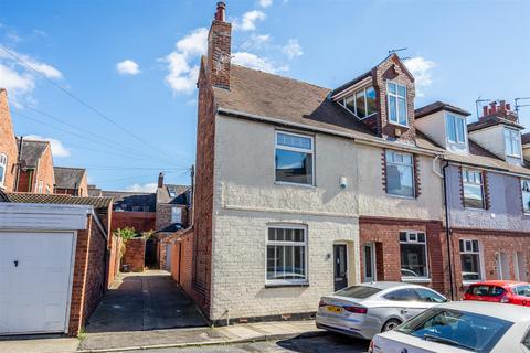 2 bedroom end of terrace house to rent, Montague Street, South Bank, York, YO23 1JB