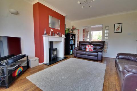 3 bedroom semi-detached house for sale, East Close, Beverley