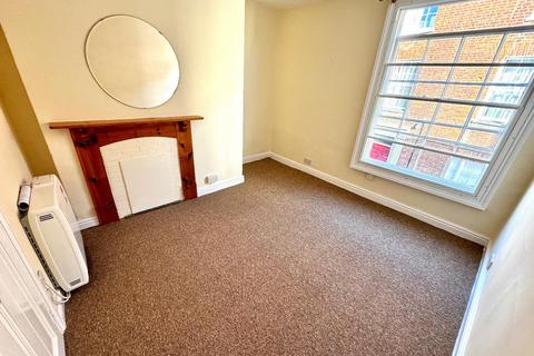 1 bedroom flat to rent, St. Peter Street, Tiverton, Devon